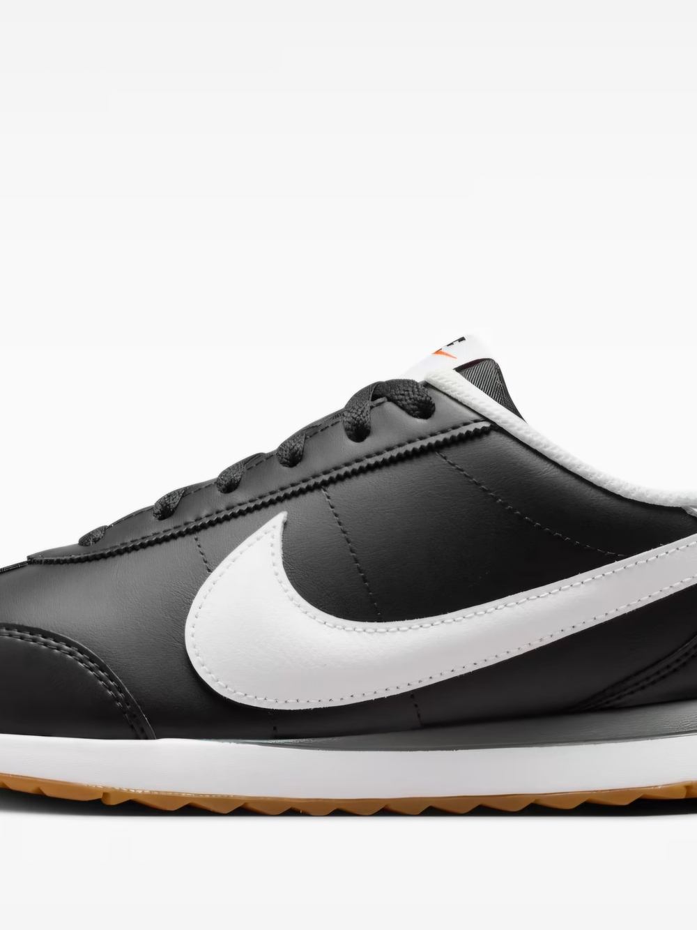 Nike Womens Pacific Black/White Classic Leather Sneaker New 7.5